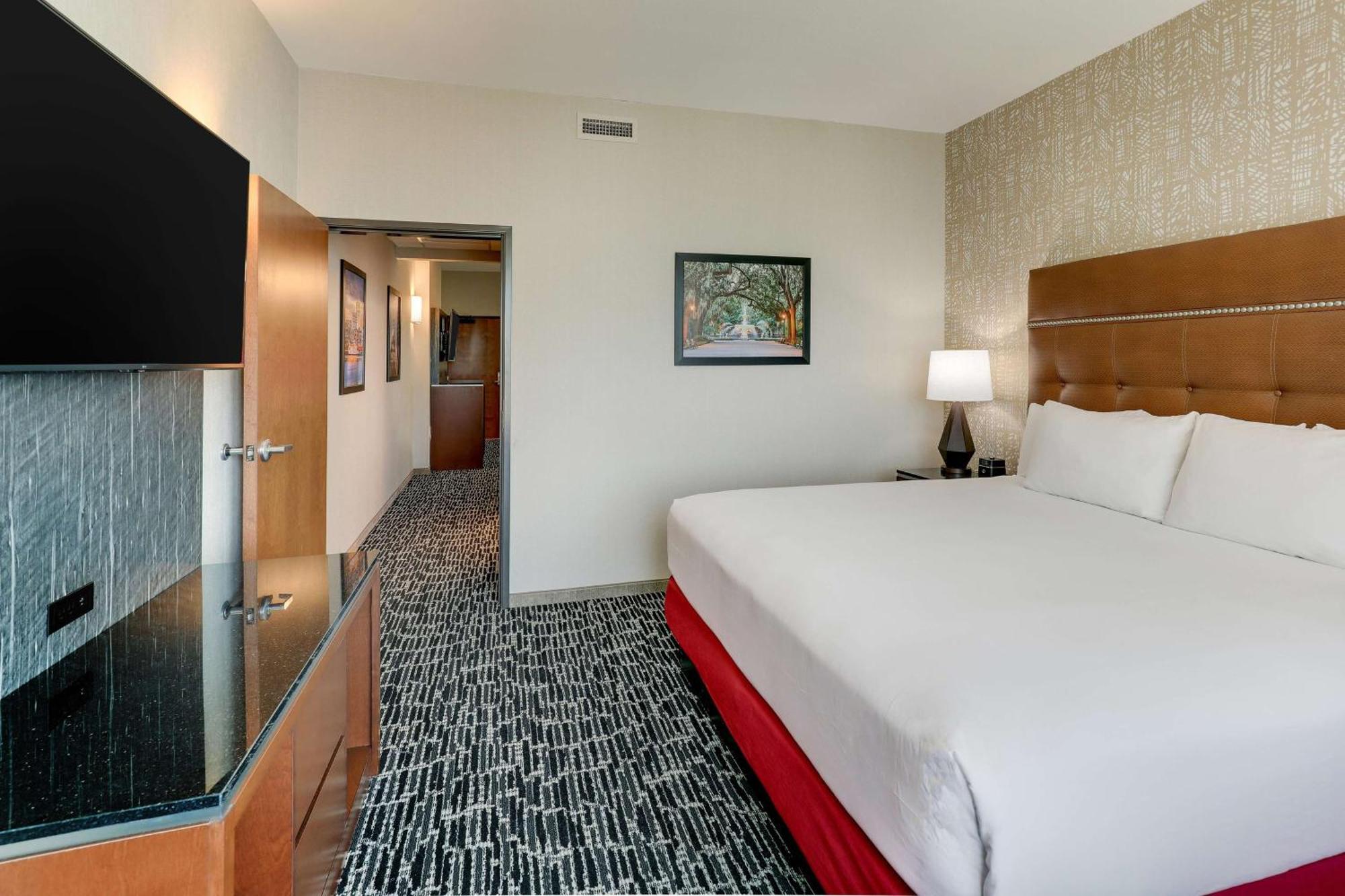 Drury Plaza Hotel Savannah Пулер Экстерьер фото
