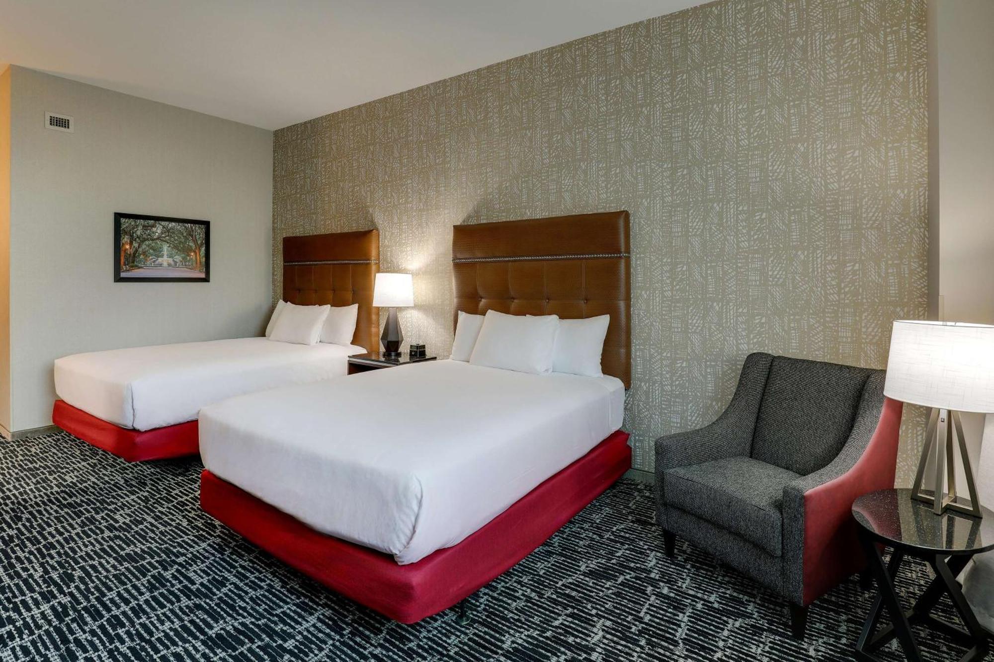 Drury Plaza Hotel Savannah Пулер Экстерьер фото